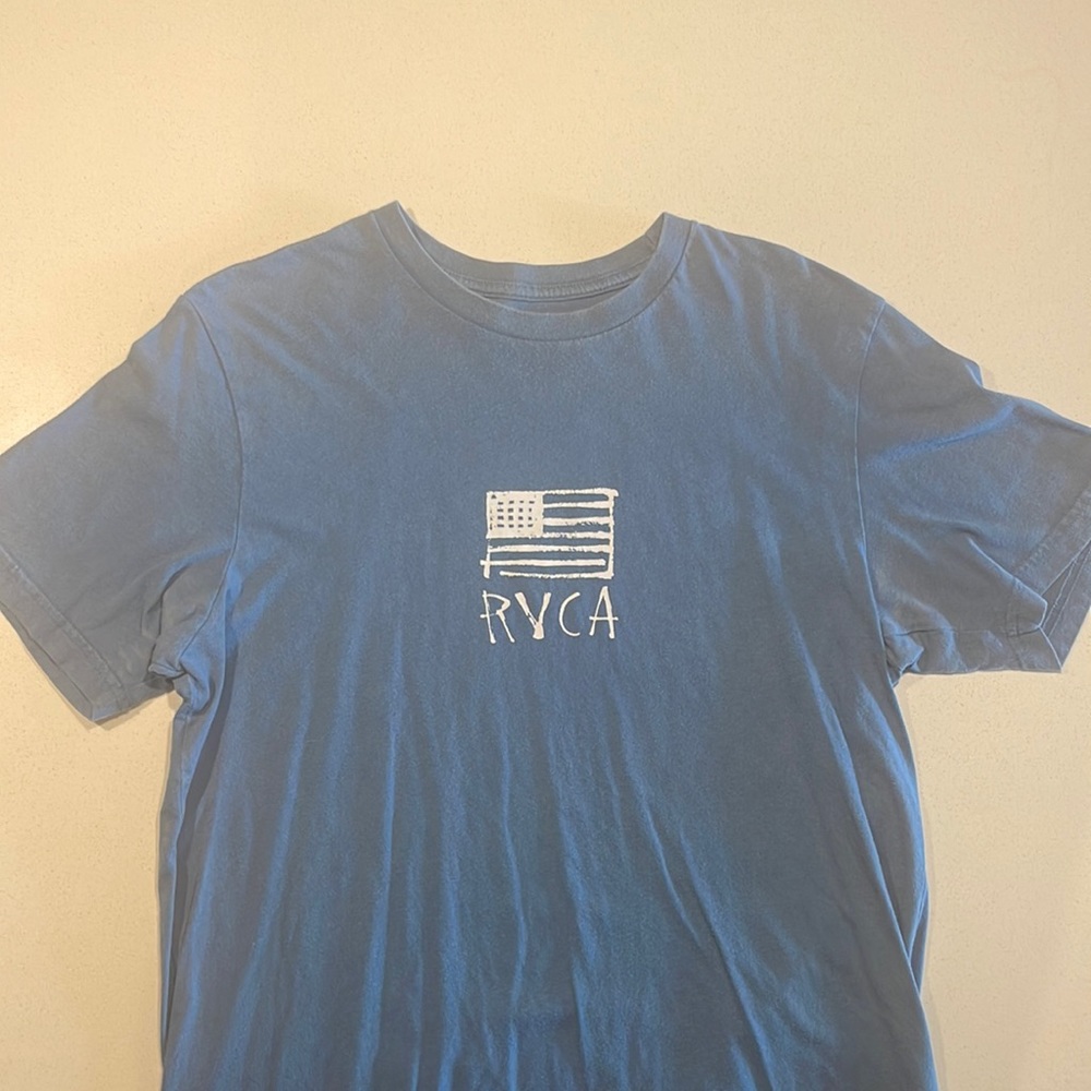 RVCA - Blue Tshirt - Size: Medium